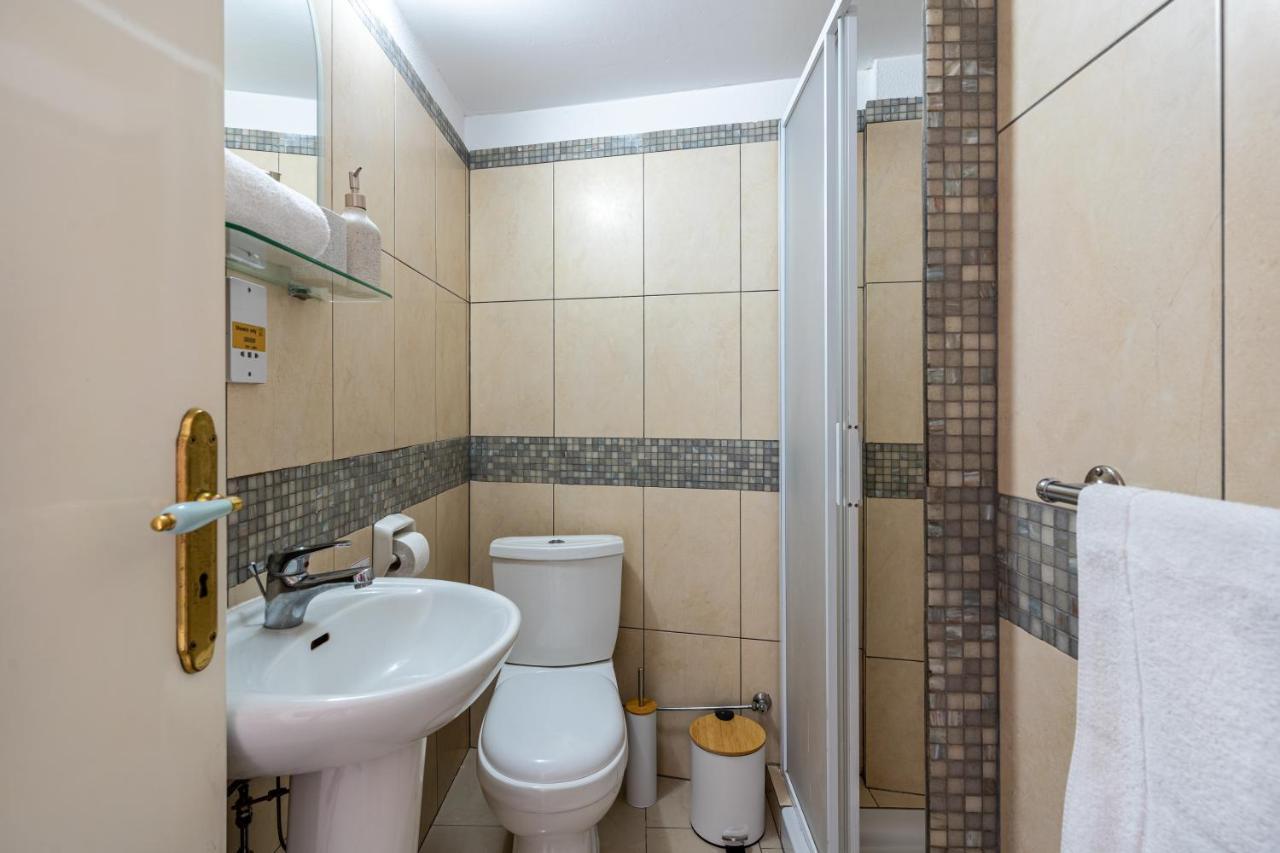 לרנקה Whispering Palms 1-Br Apt By Finikoudes Beach מראה חיצוני תמונה